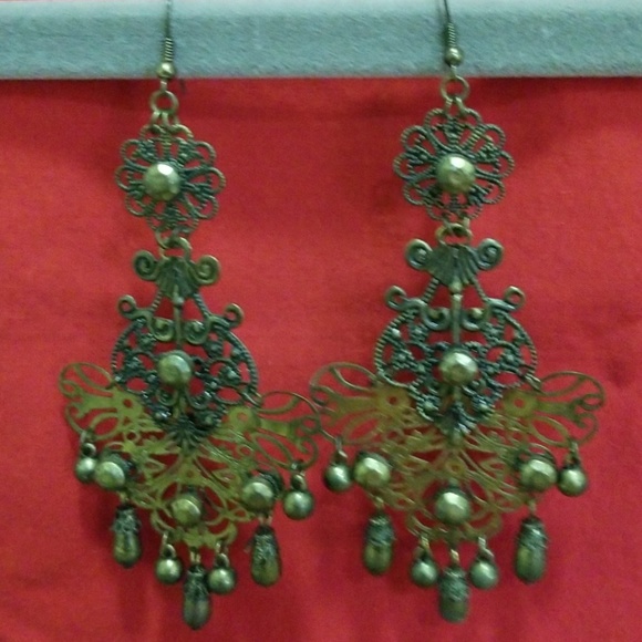 Antique Goldtone Chandelier Earrings - Picture 6 of 7